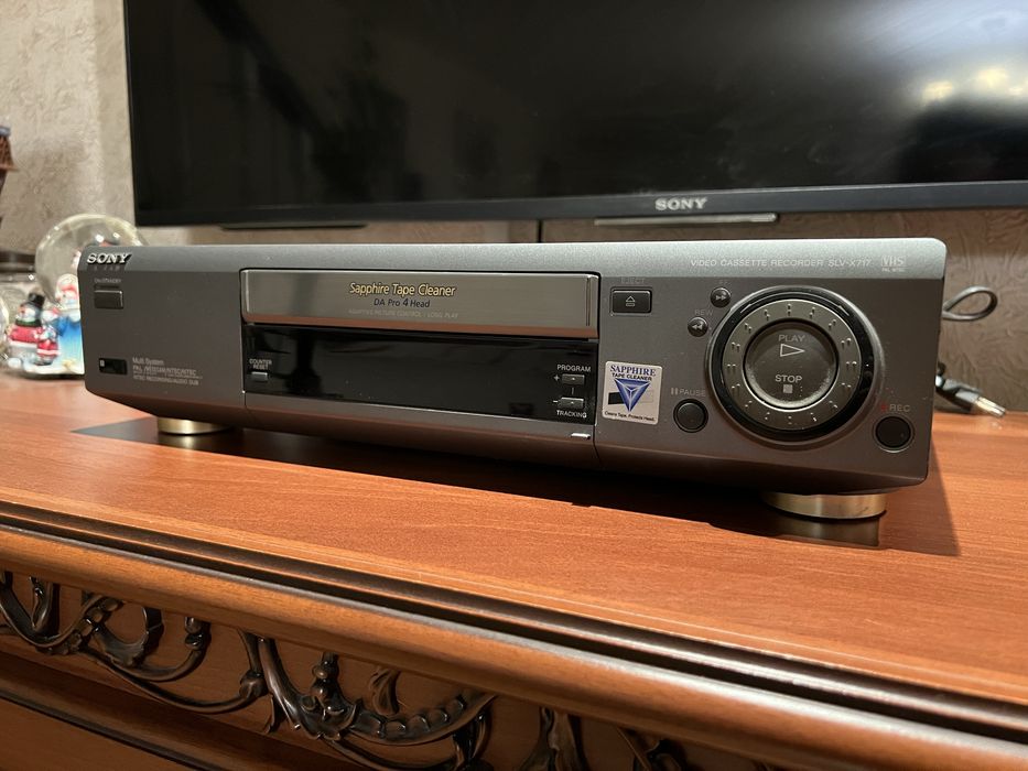 Відеоплеер Sony SLV X717ME VHS відеомагнітофон