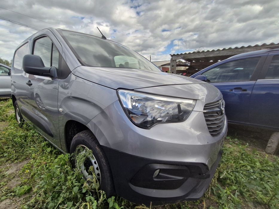 Фара ліва права фари Opel Combo E 2018-2024
