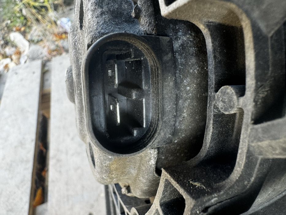 Вентилятор радиатора диффузор Renault Scenic Megane