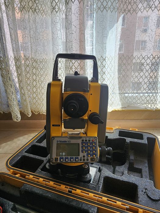 Тахеометр Trimble M3  3"DR