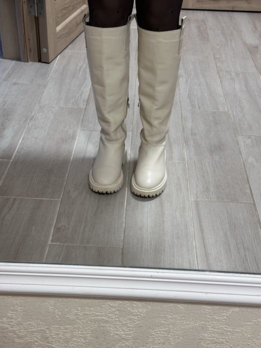 Чоботи зима натуральна шкіра молочного кольору