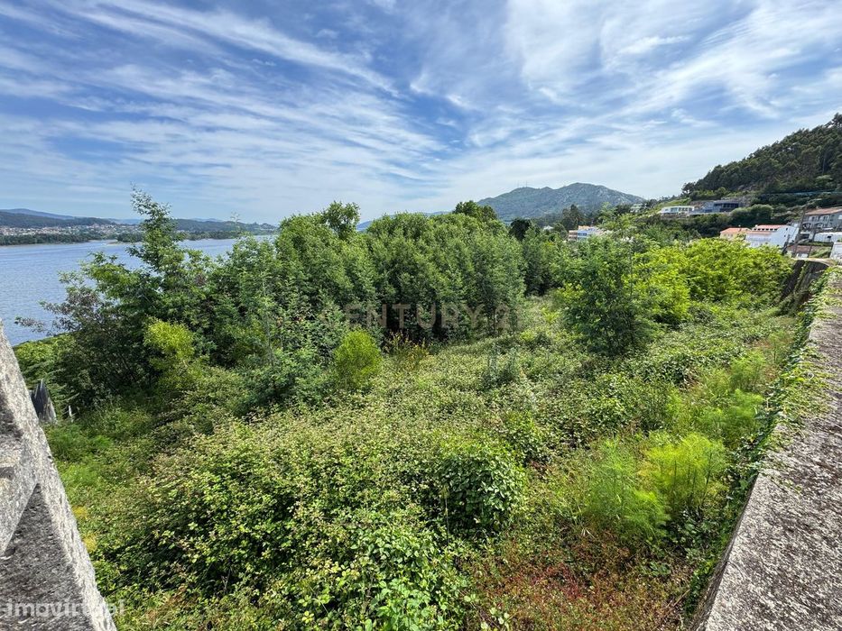 Terreno com 6000m2 em Seixas, Caminha - Com vista rio e bons acessos.