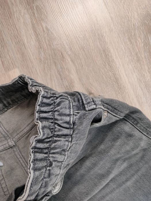 Szare krótkie spodenki dżinsowe M