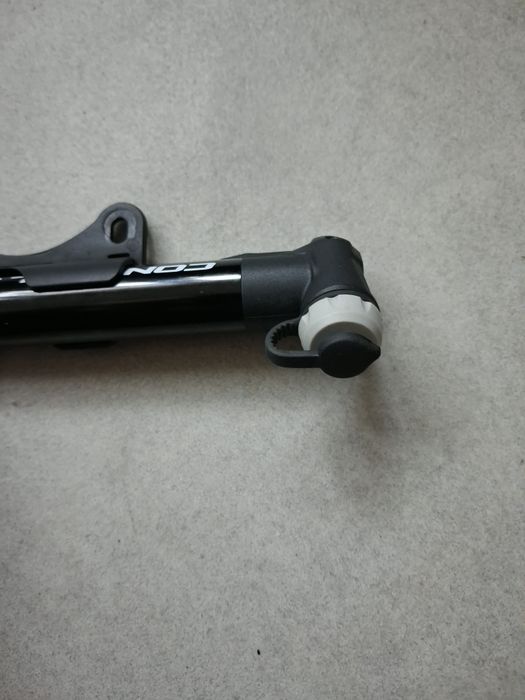 Pompka rowerowa Giant Control Mini