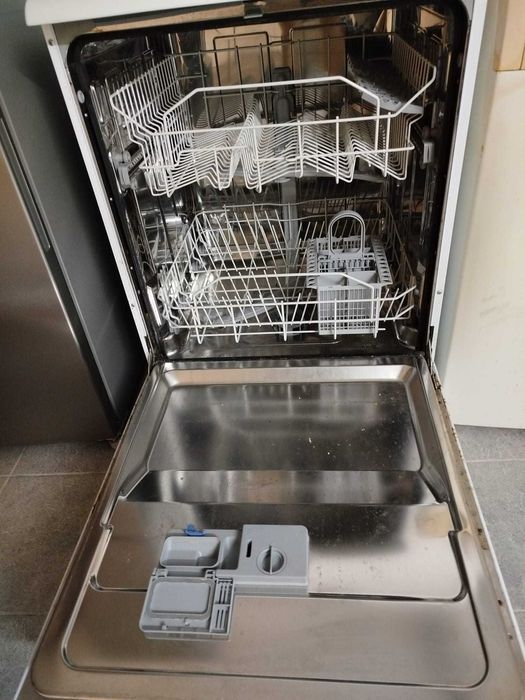 Máquins de lavar a loiiça usads