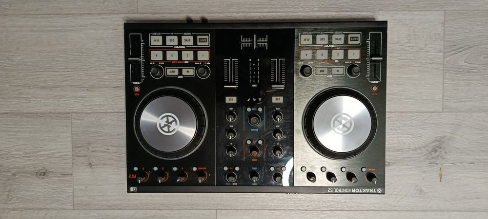 Контроллер Traktor S2 mk2: 8 300 грн. - Інша аудіотехніка