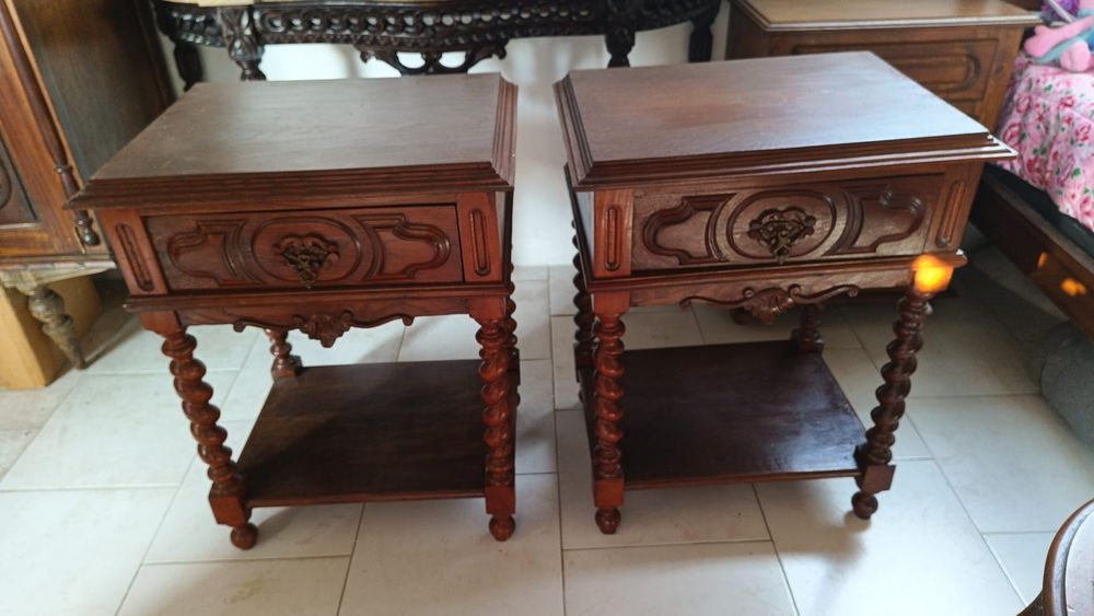 Mesinhas cabeceira