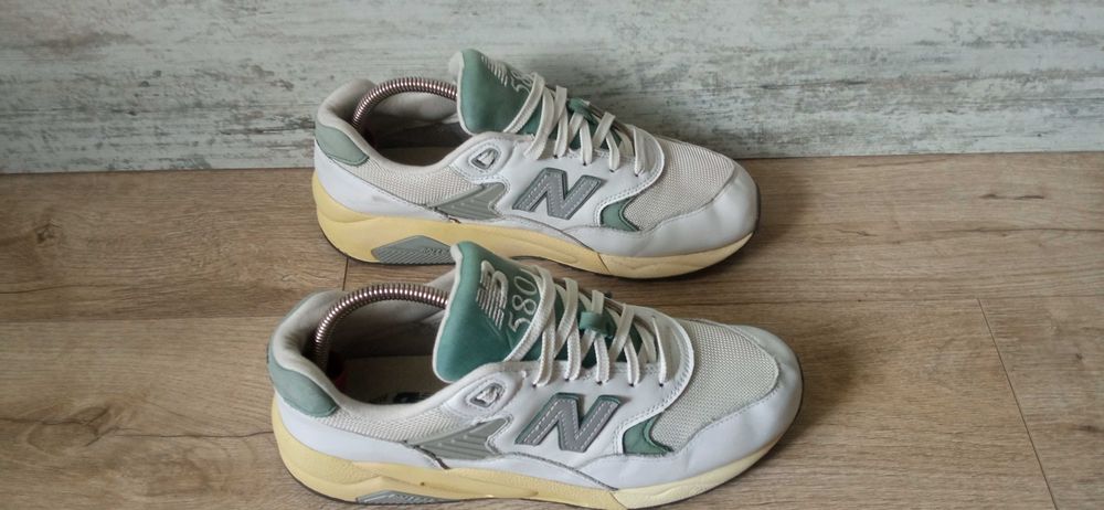Кросівки New Balance 580.