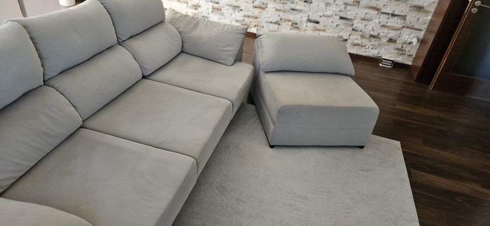 Sofá com chaise longue 2.70 cumprimento x 1.80 largura