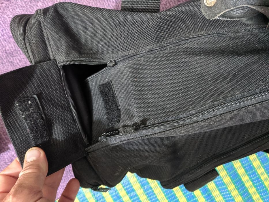 Сумка черная очень крепкая