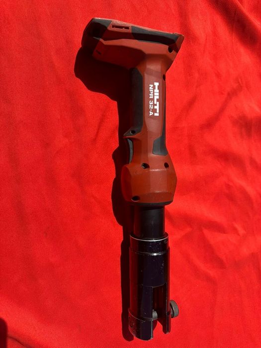 Zaciskarka Hilti npr32-a