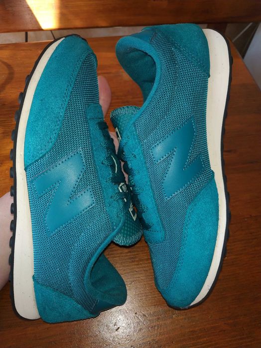 Cмарагдові кросівки New Balance 410 оригінал шкіра 40,5 розмір 26 см