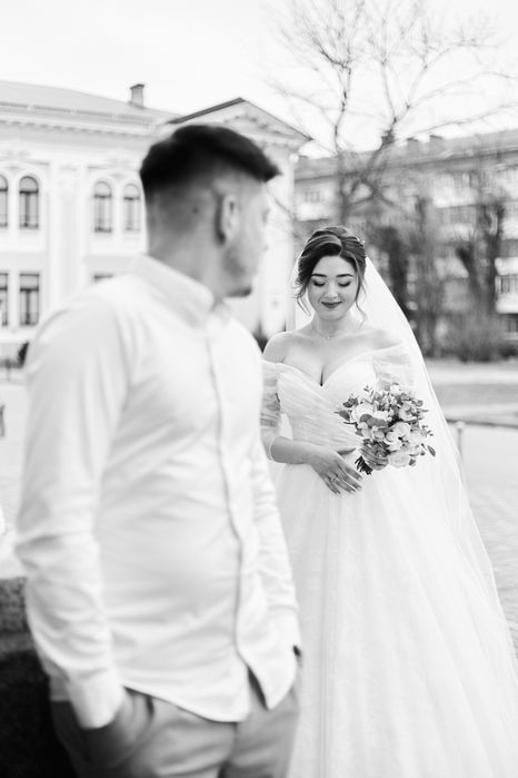 Прокат-продаж  весільна сукня