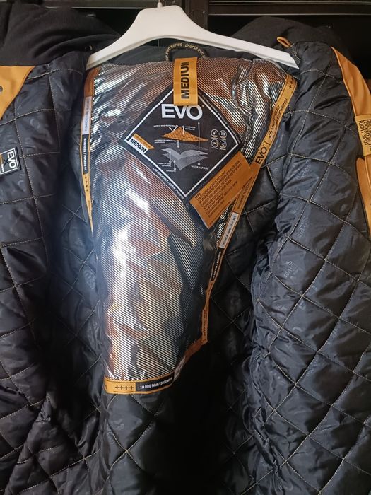 kurtke zimowa Evo Diverse rozmiar M nie używana.
