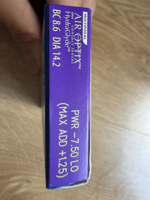 Air Optix plus HydraGlyde Multifocal (3 лінзи)