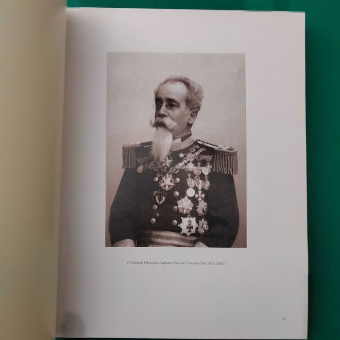 Memórias de um Explorador a Colecção Henrique de Carvalho...