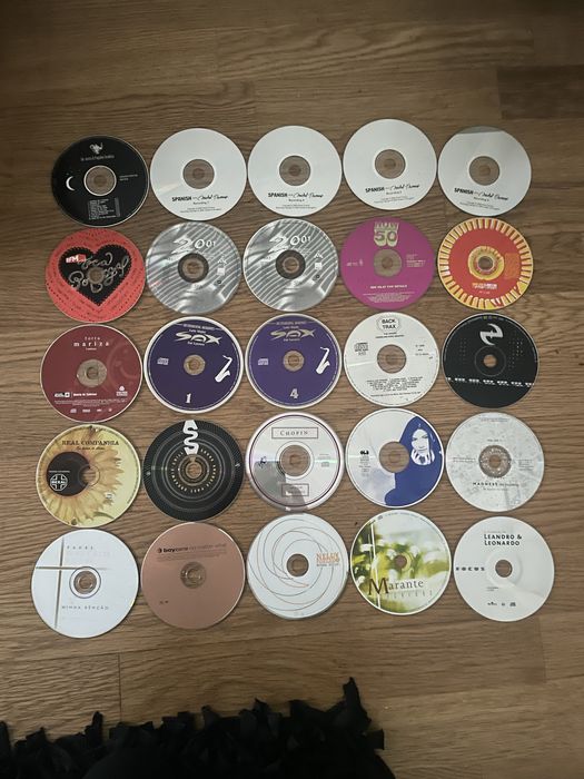Lote de 50 cds originais  sem capas