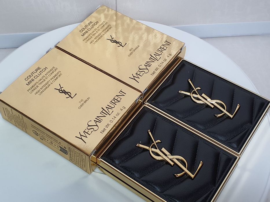 YVES SAINT LAURENT Couture Mini Clutch палетка тіней: 1 900 грн