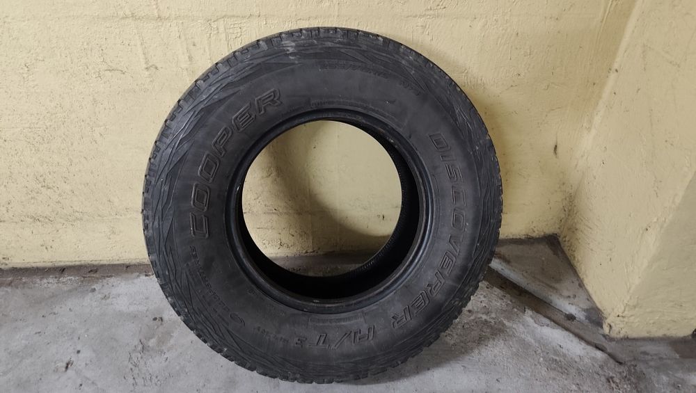Pneus Cooper Discoverer 265 70 15