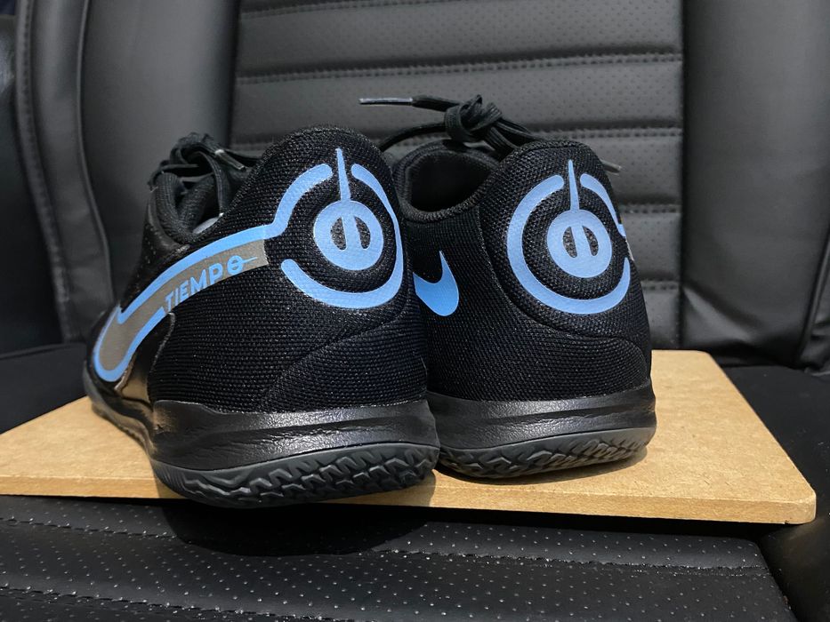 Nike Tiempo 43 (27,5cm) Buty piłkarskie Halówki