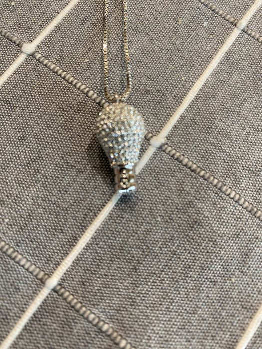 Colar swarovski brilhantes
