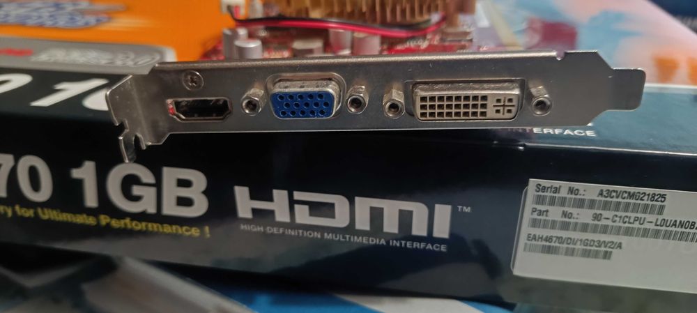 Placa grafica Asus EAH4670