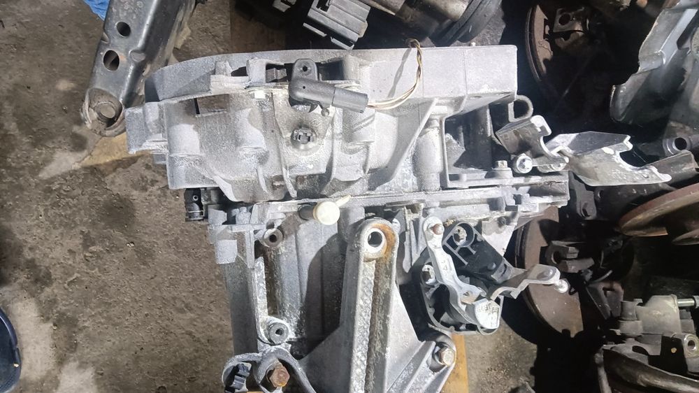 Caixa de Velocidades K9K Megane 2  2005  1.5 DCI   5 Velocidades