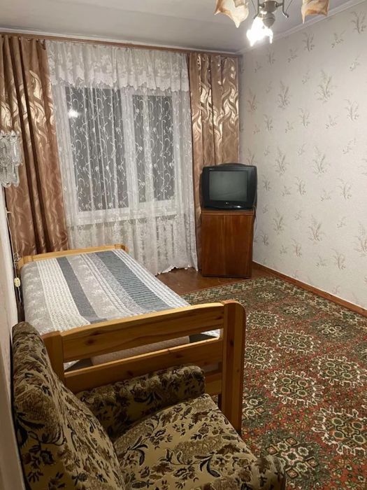 Сдам 3комн Новокрымская (Титова)