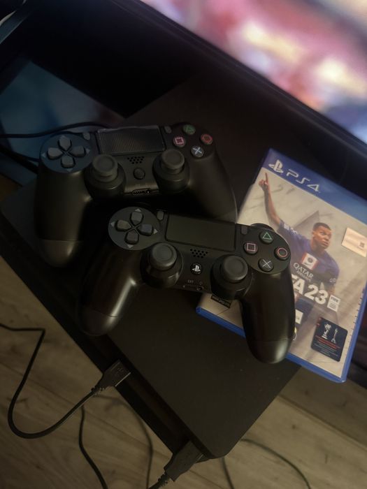 Playstation 4 + 1 pad