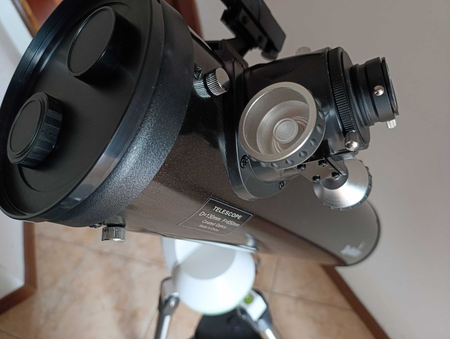 Telescópio Skywatcher 130/650 Explorer-130P AZ-Go2 + acessórios