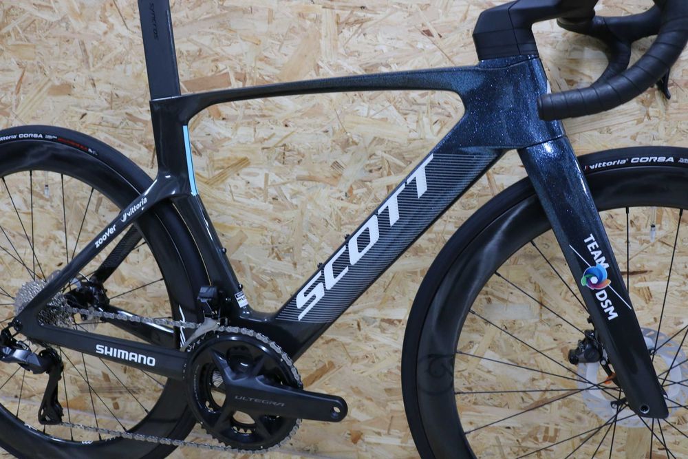 Bicicleta Scott Foil HMX SL - Ultegra Di2 - Rodas carbono - NOVA