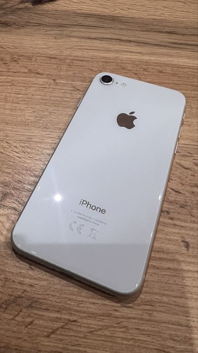 Iphone 8 bialy stan bardzo dobry
