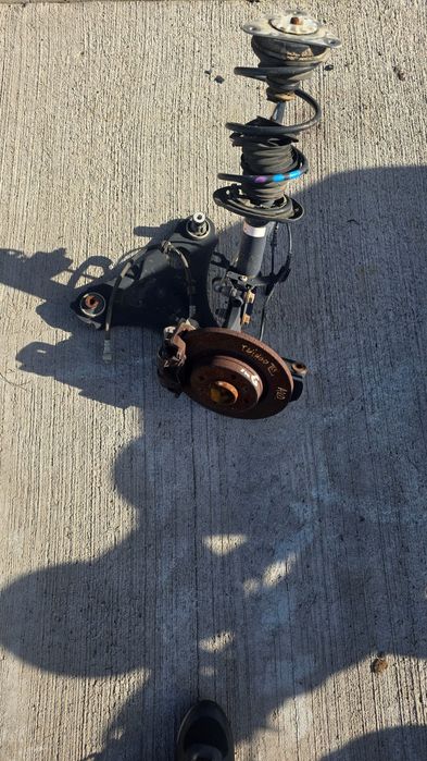 Mcperson Renault Twingo III lewy przód kolumna Mcphersona lewa