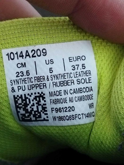 23,5 см дитячі кросівки Asics Gel-Noosa TRI 13 GS кроссовки детские