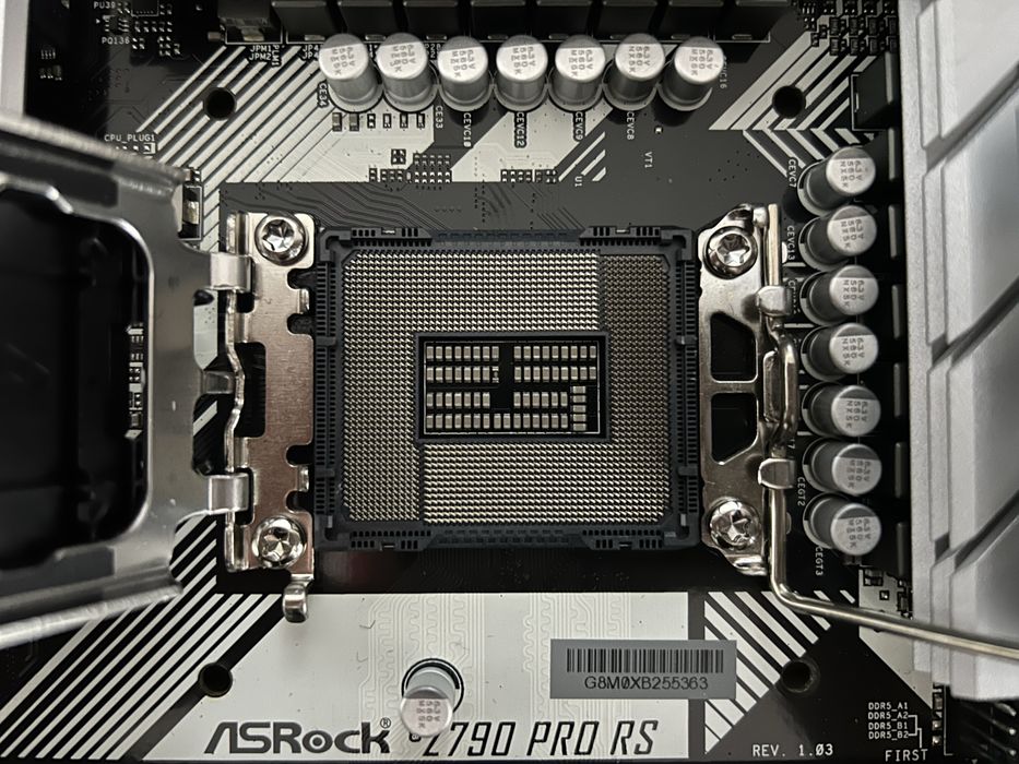 Motherboard ASRock Z790 Pro RS DDR5 ATX – Nova (Substituição RMA)