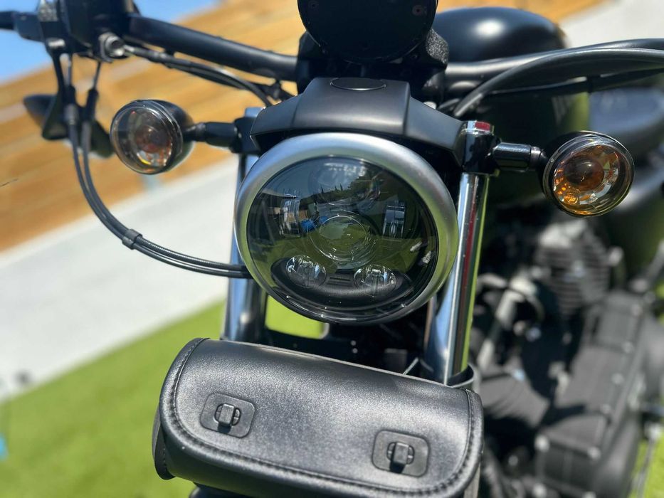 Harley-Davidson Iron 883