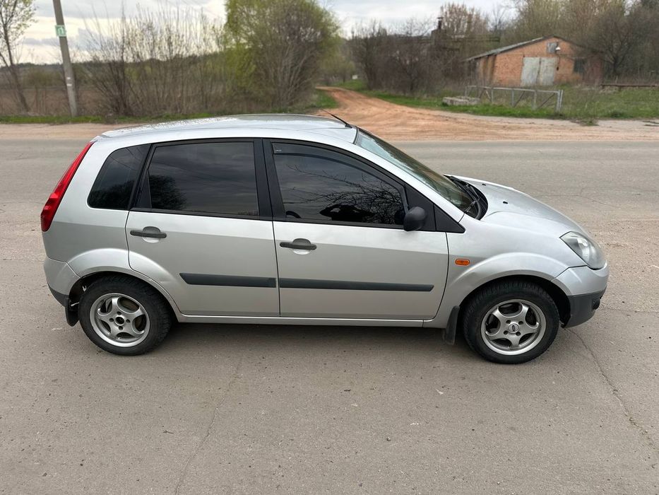 Продам Ford fiesta