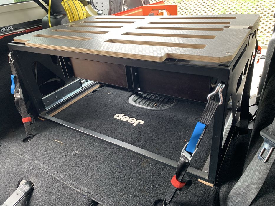 Zabudowa Egoe Nestbox Supertramp 300 Wrangler, Landrover, Land Cruiser