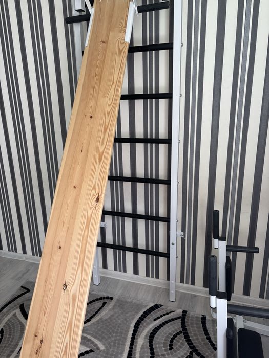 Продам шведську стінку з доскою Євмінова