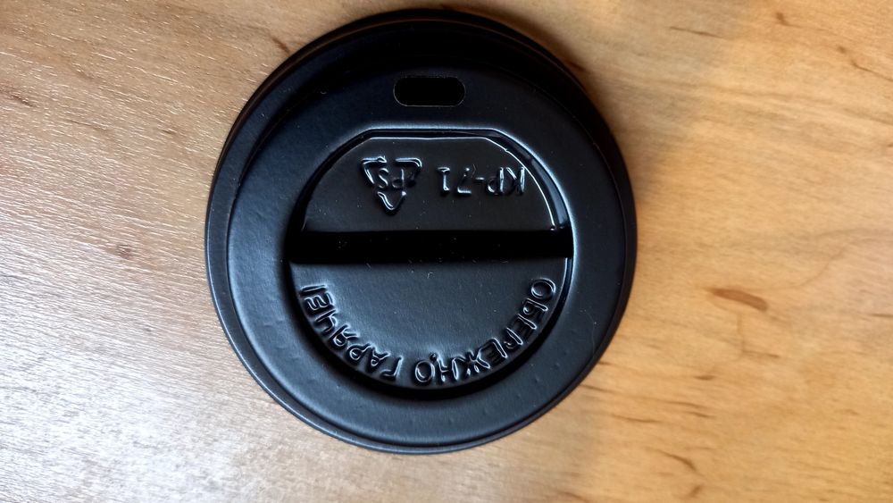 Кришки на паперовий стаканчик