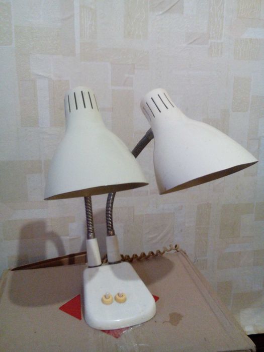 Лампа на 2 плафона настольная советская, коллекционная (СССР)