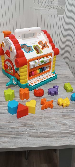 Продам развивающий музыкальный домик