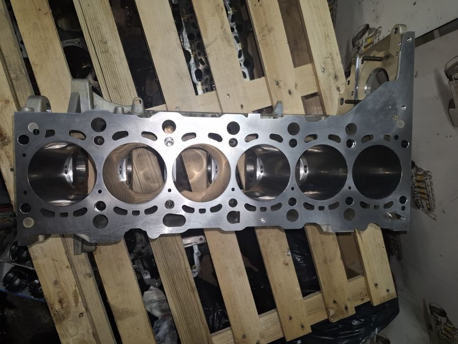 Nowy orginalny  blok bmw 3.0d 3.5d m57n2 m57tue2 306d3 306d5