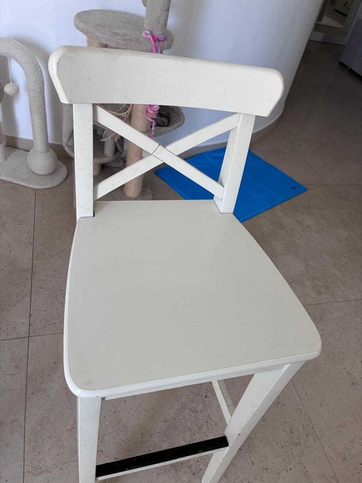 Vendo cadeiras de madeira em 2ª mão