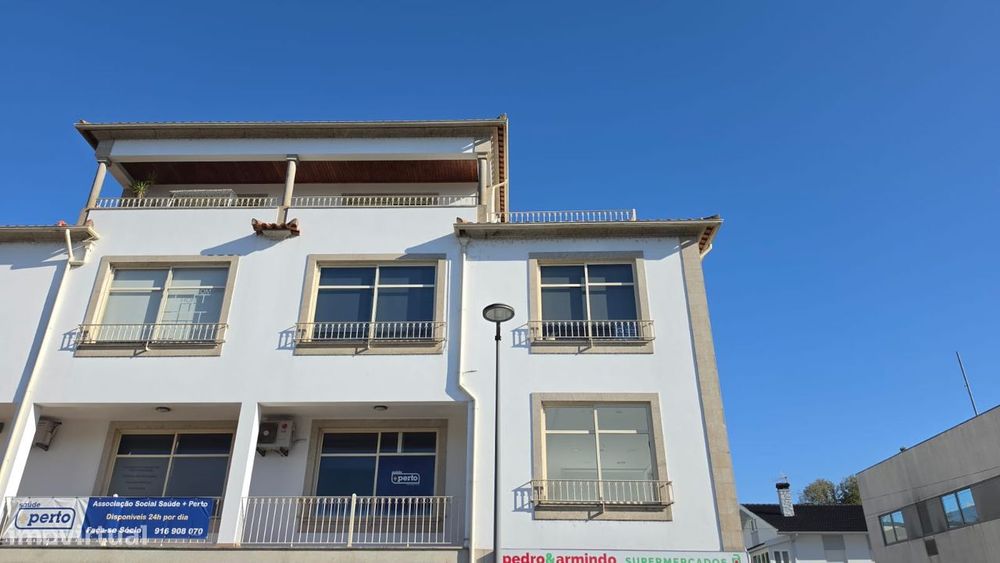 Loja para Arrendamento | 49m² | Centro de Ponte de Lima