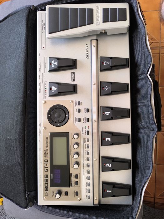 Boss GT 10 processador de efeitos