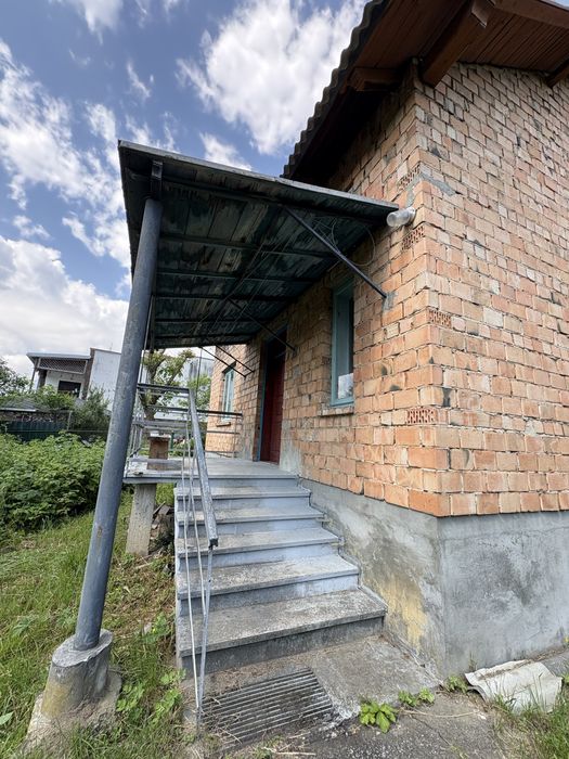 Продається приватний  будинок