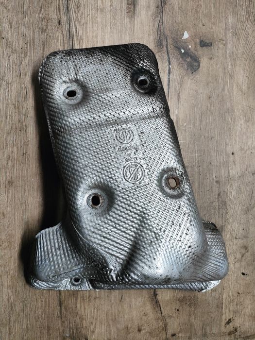 Fiat Grande Punto osłona termiczna katalizatora benzyna
