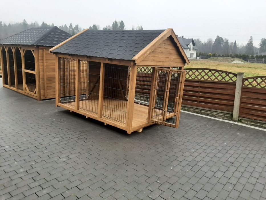 Kojec dla psa drewniany