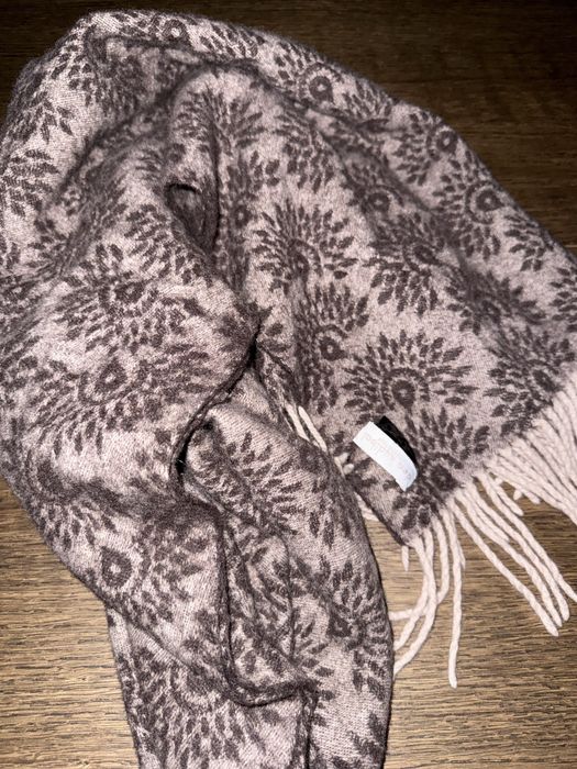 Dea Kudibal Obszerny Wełniany Brązowy Szalik Premium 100% Wełna